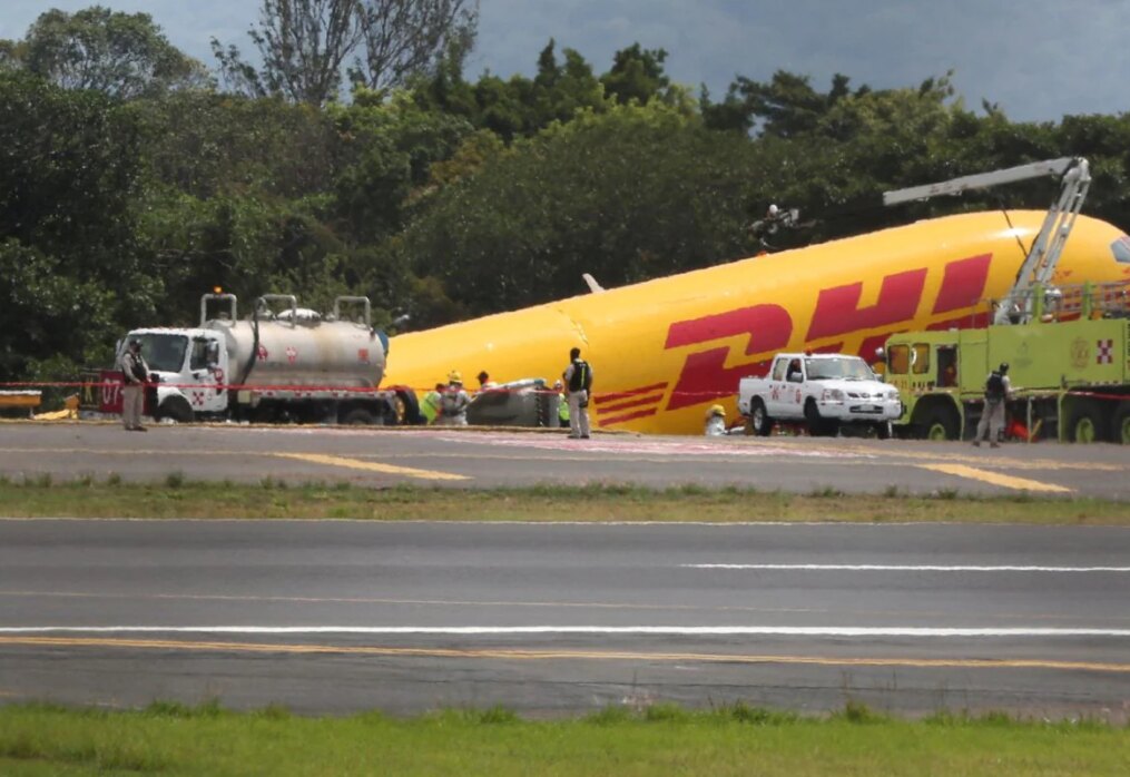 Cargo Plane Crash Lands, Splits Into Half At Costa Rica Airport